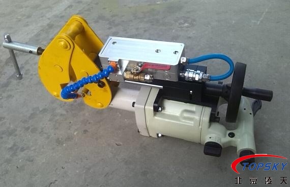 ZQG-8/1000气动钢轨钻研制成功