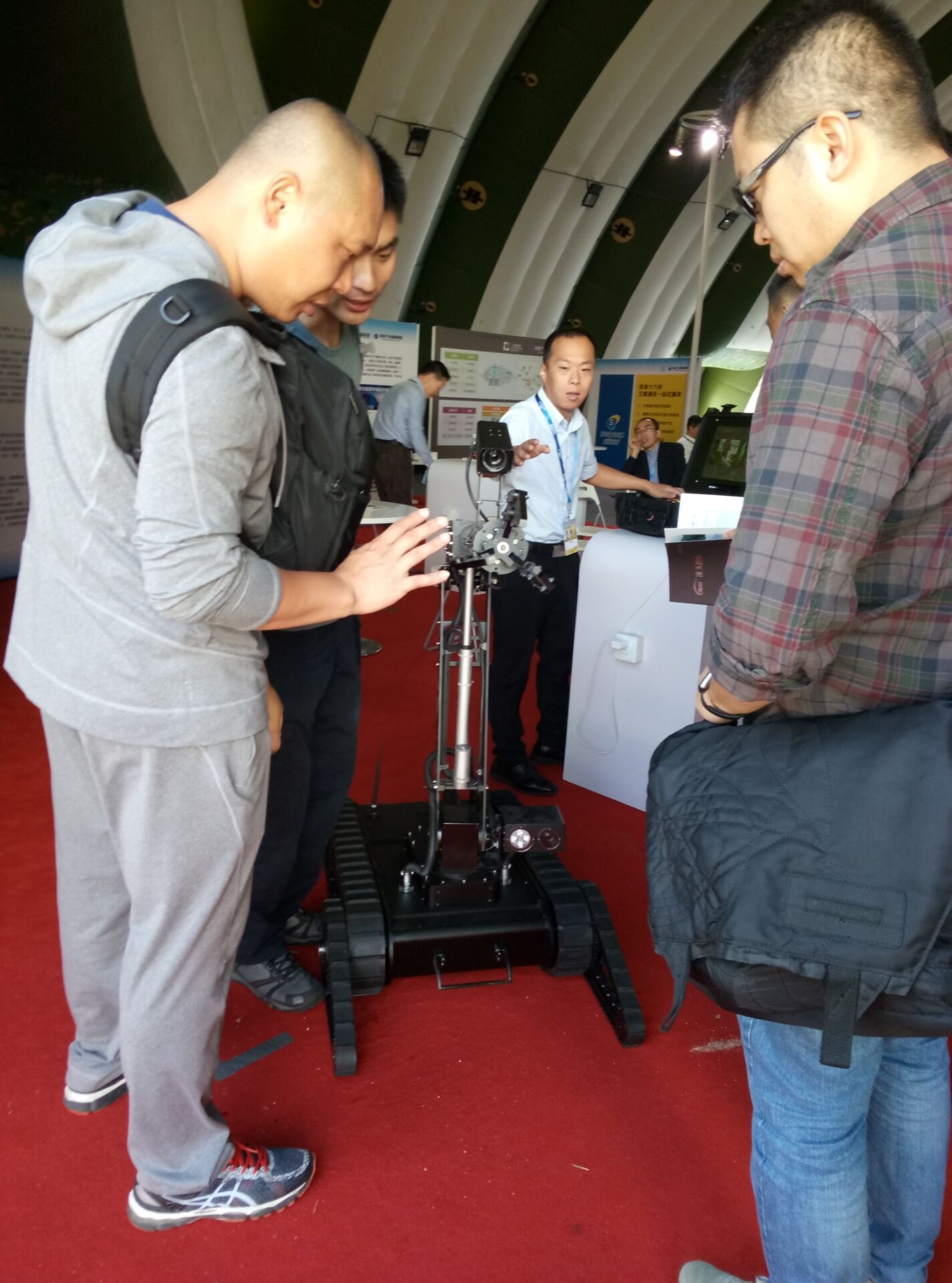 美女的隐藏部位是什么图片