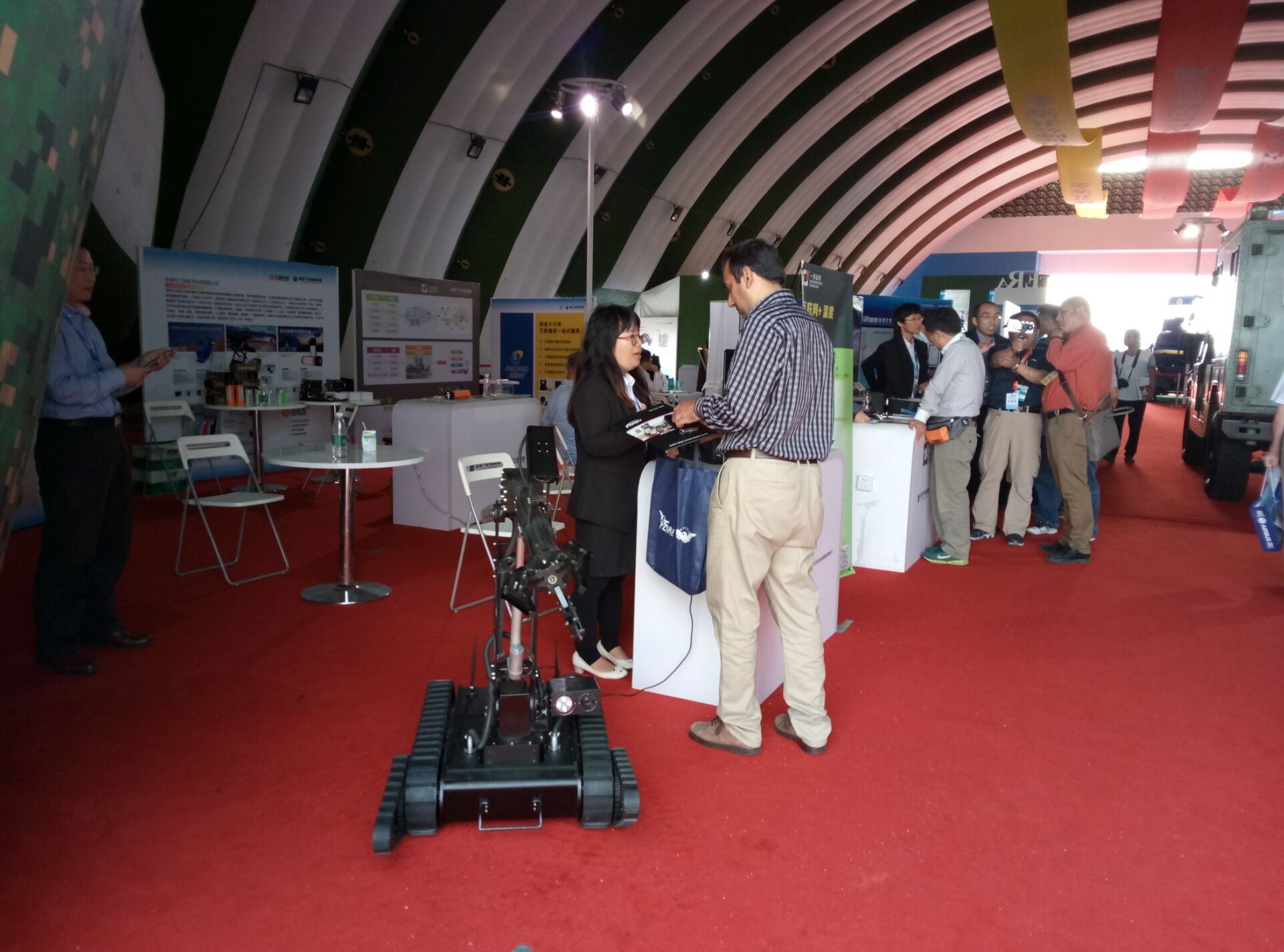 美女的隐藏部位是什么图片