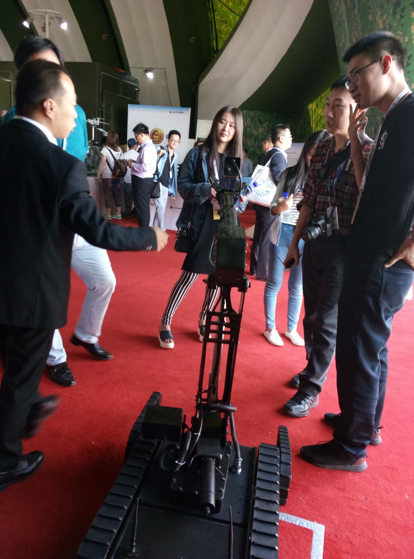 美女的隐藏部位是什么图片